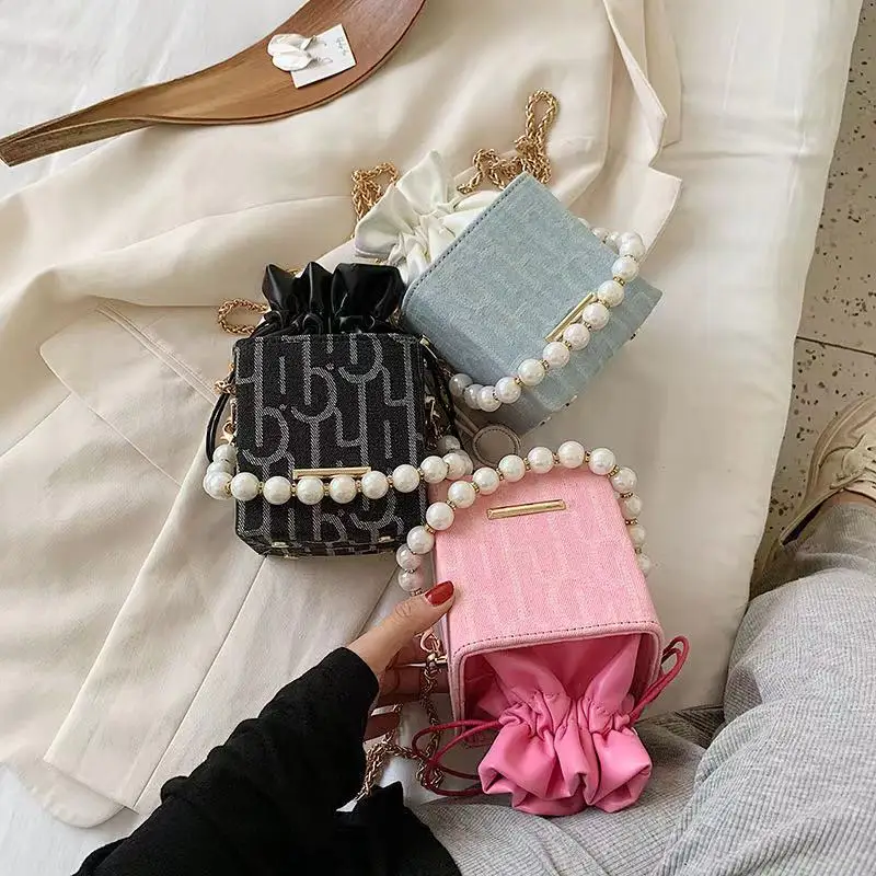 2021 new design Handbags Mini Purses ladise Drawstring Pocket Shoulder Bag Chain Small Crossbody Handbag Pouch, As the picture shown or you could customize the color you want
2021 new design Handbags Mini Purses ladise Drawstring Pocket Shoulder Bag Chain Small Crossbody Handbag Pouch, As the picture shown or you could customize the color you want