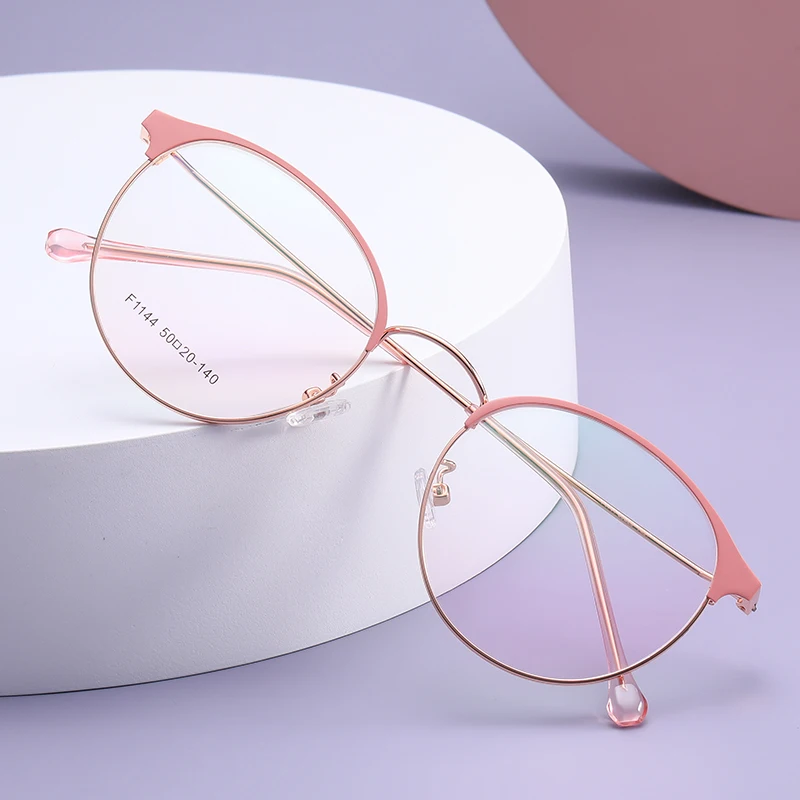 Optical glasses exquisite glass frame embossed mirror leg luxury cat eye generous red sparkle lady custom style time mode, 6 colors
Optical glasses exquisite glass frame embossed mirror leg luxury cat eye generous red sparkle lady custom style time mode, 6 colors