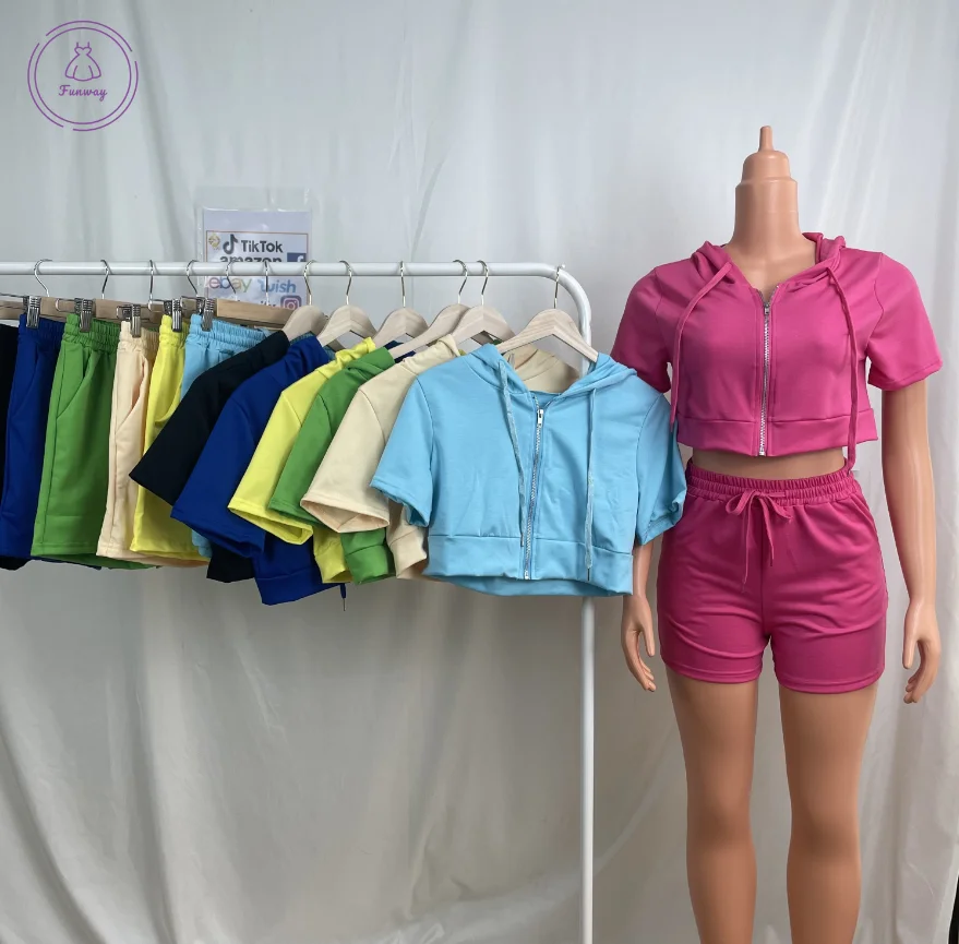 xs women clothing 2021 summer new arrivals solid Short sleeve hoodies with short pants two 2 piece set 
xs women clothing 2021 summer new arrivals solid Short sleeve hoodies with short pants two 2 piece set