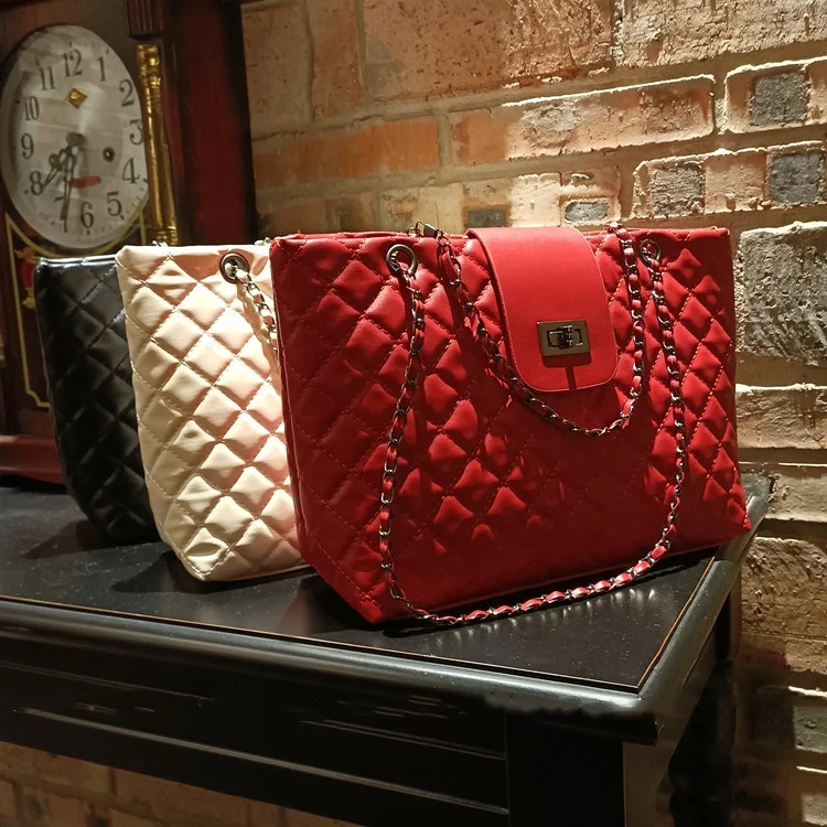 Hot Sell Designer Women Trend Diamond lattice Shoulder PU Tote Handbags leather Big Tote Bag for women, As the picture show
Hot Sell Designer Women Trend Diamond lattice Shoulder PU Tote Handbags leather Big Tote Bag for women, As the picture show