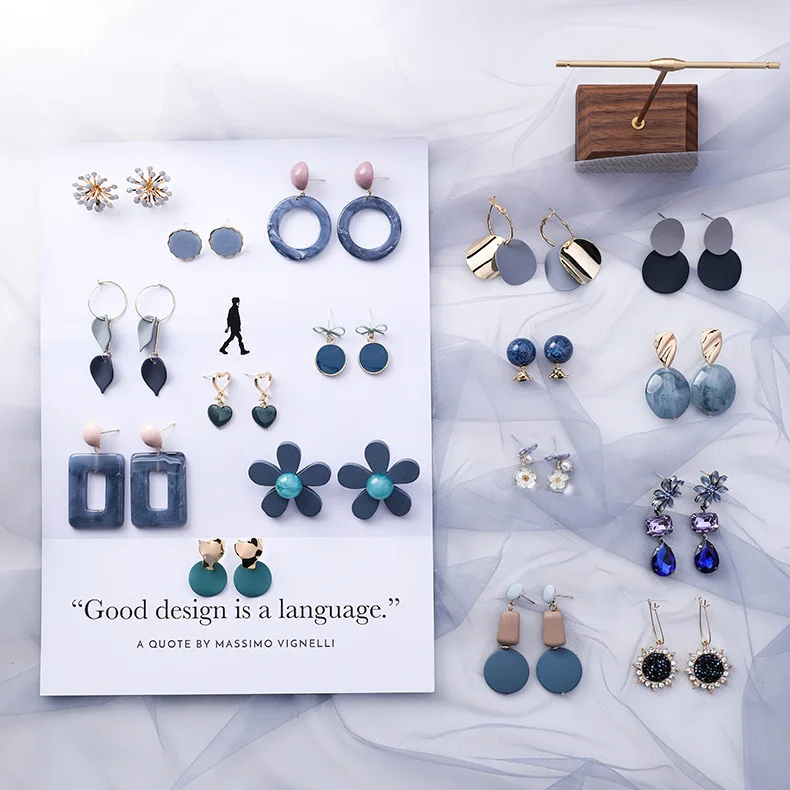 2020 fashion gold earring jewelry metal trend korean blue geometric acrylic Irregular hollow circle square dangle earrings, Photo
2020 fashion gold earring jewelry metal trend korean blue geometric acrylic Irregular hollow circle square dangle earrings, Photo