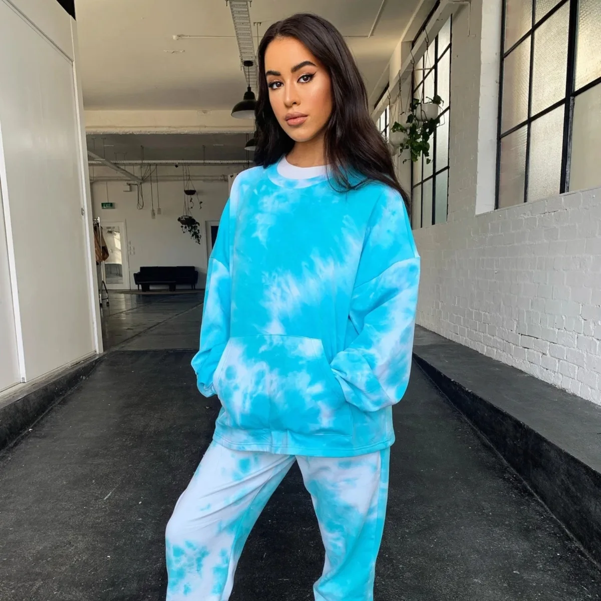 Custom Casual Pullover Sweatshirt Drawstring Pants Tracksuit Unisex Tie Dye Jogger Sets
Custom Casual Pullover Sweatshirt Drawstring Pants Tracksuit Unisex Tie Dye Jogger Sets