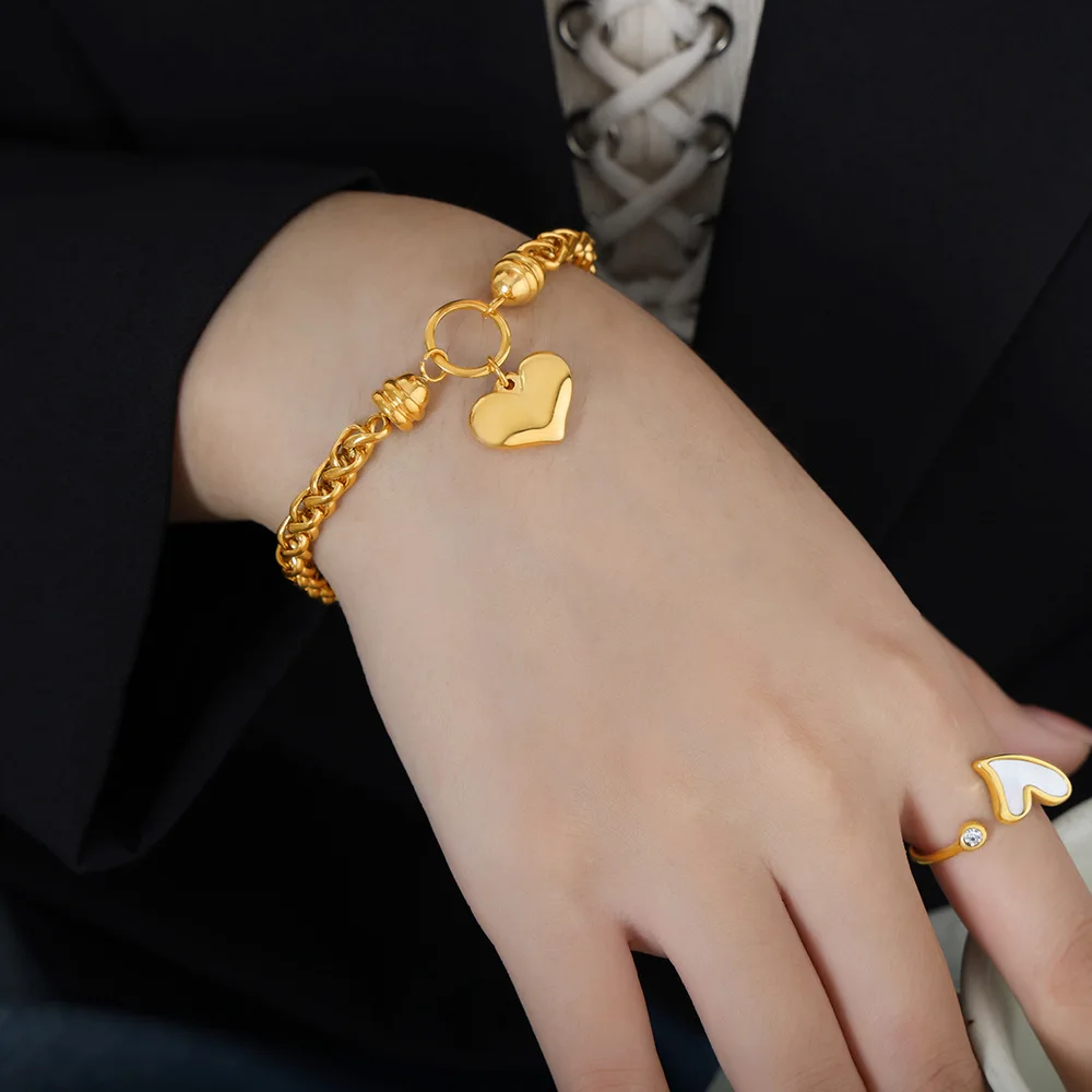 Waterproof 18k Gold Plated Thick Metal Chain Fashion Jewelry Bracelets Stainless Steel Heart Pendant Bracelet Jewelry For Women
Waterproof 18k Gold Plated Thick Metal Chain Fashion Jewelry Bracelets Stainless Steel Heart Pendant Bracelet Jewelry For Women