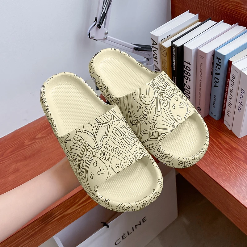 Graffiti linear draft platform slippers women non-slip sandals and slippers
Graffiti linear draft platform slippers women non-slip sandals and slippers