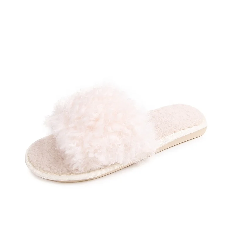 Cotton towed 2021 new autumn and winter lovely home plush slippers female non-slip wear-resistant wool slippers manufacturers
Cotton towed 2021 new autumn and winter lovely home plush slippers female non-slip wear-resistant wool slippers manufacturers