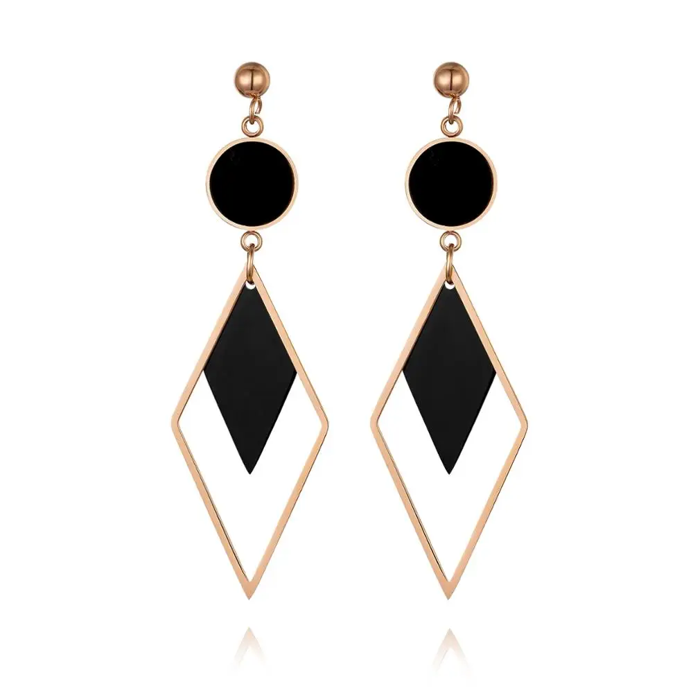 Trending New Arrival Jewelry Gold plated Rhombus Geometric Earrings Stainless Steel fashion earrings trend 2021, Rose gold and black color
Trending New Arrival Jewelry Gold plated Rhombus Geometric Earrings Stainless Steel fashion earrings trend 2021, Rose gold and black color