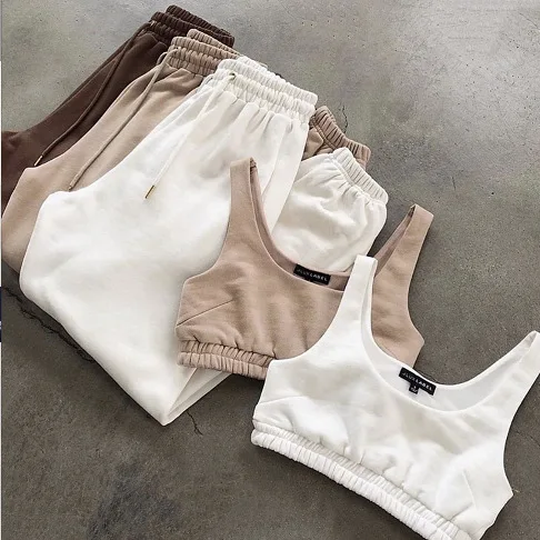 High quality custom logo joggers 2 piece crop top two piece pants set comfy cotton workout womens 2021 2 piece set, Customized color
High quality custom logo joggers 2 piece crop top two piece pants set comfy cotton workout womens 2021 2 piece set, Customized color