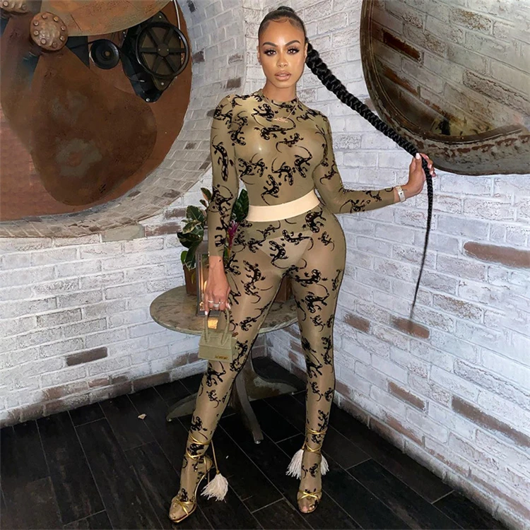 MD-20022409 trendy 2021 printed two piece bodysuit set long sleeve traspaent mesh 2 piece set women clothing 
MD-20022409 trendy 2021 printed two piece bodysuit set long sleeve traspaent mesh 2 piece set women clothing