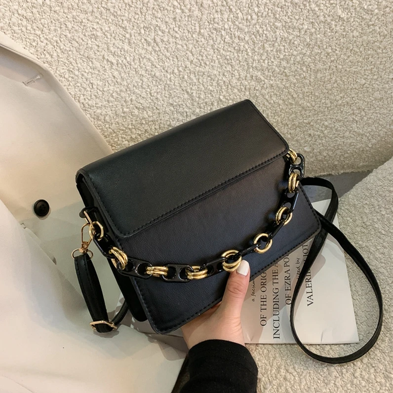 XP1569 Underarm bag 2020 new trendy fashion simple texture messenger small square bag
XP1569 Underarm bag 2020 new trendy fashion simple texture messenger small square bag