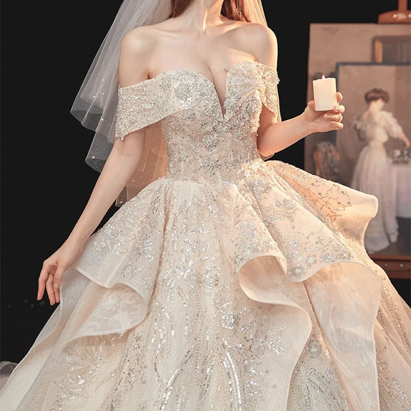 Autumn and winter main wedding dress 2020 European and American brides one shoulder dream tail wedding dress, Picture
Autumn and winter main wedding dress 2020 European and American brides one shoulder dream tail wedding dress, Picture