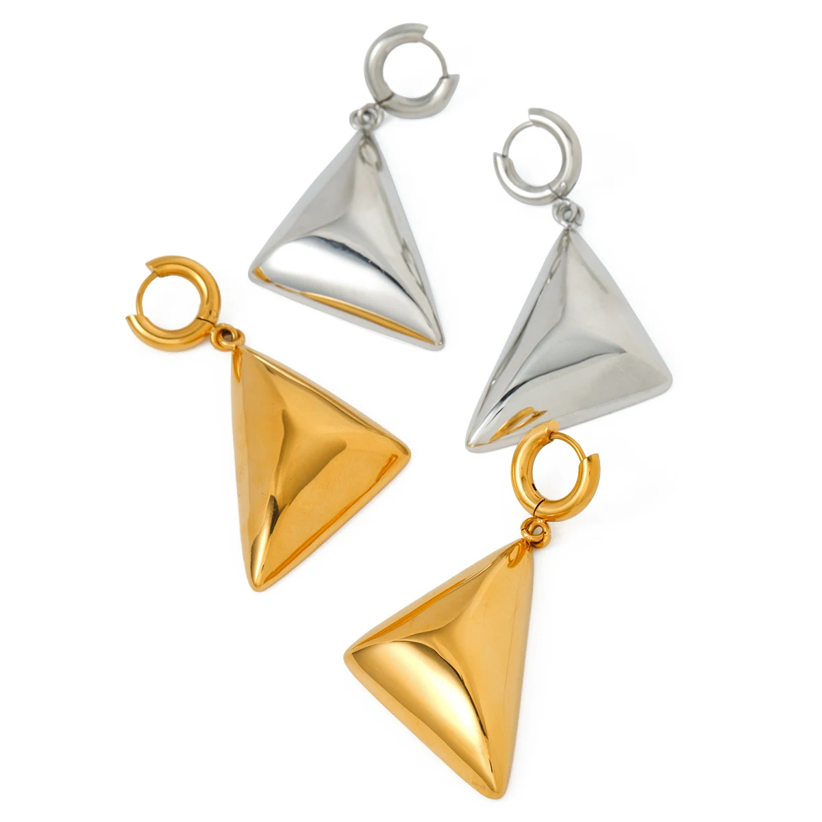 J&D Low Key Luxury 18K PVD Gold Jewelry Stainless Steel High Quality Smooth Geometric Triangle Hoop Earring
J&D Low Key Luxury 18K PVD Gold Jewelry Stainless Steel High Quality Smooth Geometric Triangle Hoop Earring