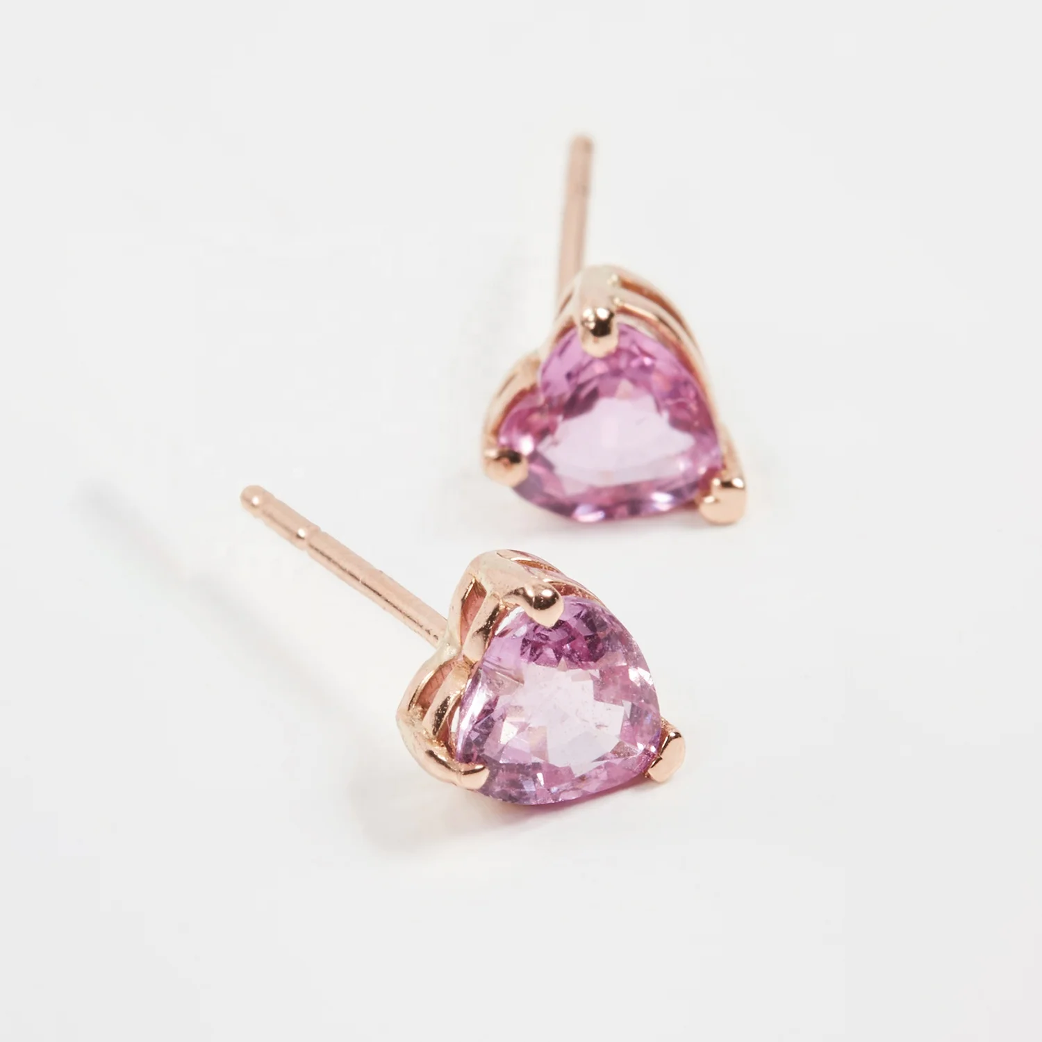 925 Sterling Silver 14k 18k Gold Sweet Mini Colored Heart Shape CZ Stud Earring Wholesale
925 Sterling Silver 14k 18k Gold Sweet Mini Colored Heart Shape CZ Stud Earring Wholesale
