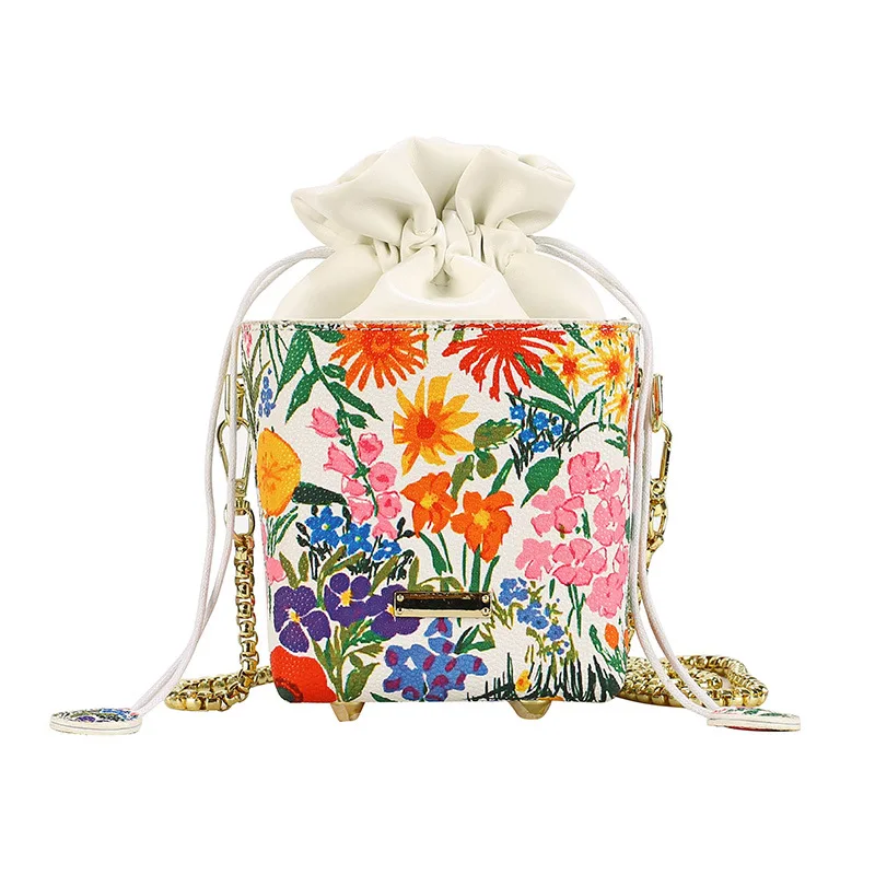 2021 Colorful graffiti mini purses bag pearl portable chain shoulder crossbody luxury clutch bag women box hand bag
2021 Colorful graffiti mini purses bag pearl portable chain shoulder crossbody luxury clutch bag women box hand bag