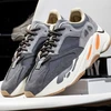 2019 Latest Original Quality Wave Runner Men Designer Sneakers New Yeezy 700 Magnet Kanye West Sport Shoes