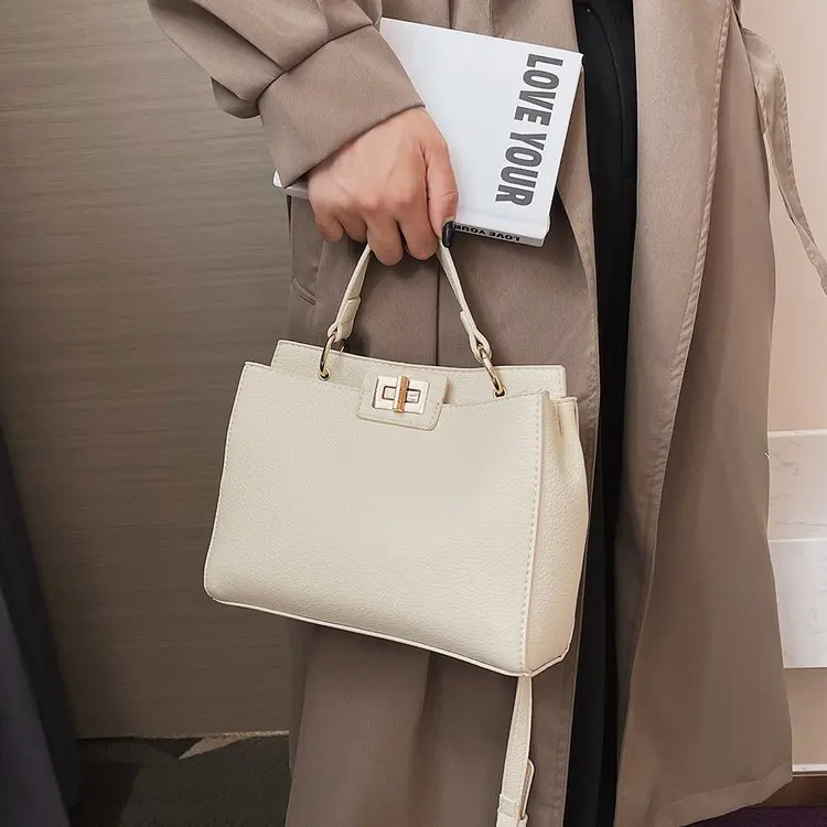 Simple Famous Bolsos Para Mujeres Retro Solid Color Large Capacity Handbag Shoulder Messenger Bags Women Handbags Ladies 2023
Simple Famous Bolsos Para Mujeres Retro Solid Color Large Capacity Handbag Shoulder Messenger Bags Women Handbags Ladies 2023