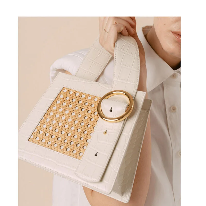 Factory fashion woven handbag women 2021 new trend one shoulder ladies classic leather handbags luxury
Factory fashion woven handbag women 2021 new trend one shoulder ladies classic leather handbags luxury