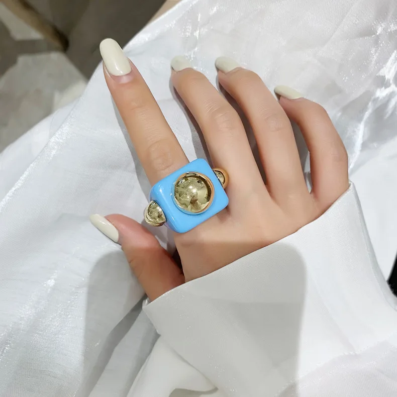 Colorful Summer Plastic Chunky Ring Golden Bead Transparent Resin Acrylic Square Rings For Women
Colorful Summer Plastic Chunky Ring Golden Bead Transparent Resin Acrylic Square Rings For Women