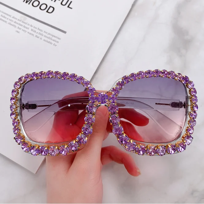Kenbo Eyewear New Fashionable Luxury Women Diamond Sunglasses Studded Oversize Square Bling Rhinestone Sun glasses 
Kenbo Eyewear New Fashionable Luxury Women Diamond Sunglasses Studded Oversize Square Bling Rhinestone Sun glasses