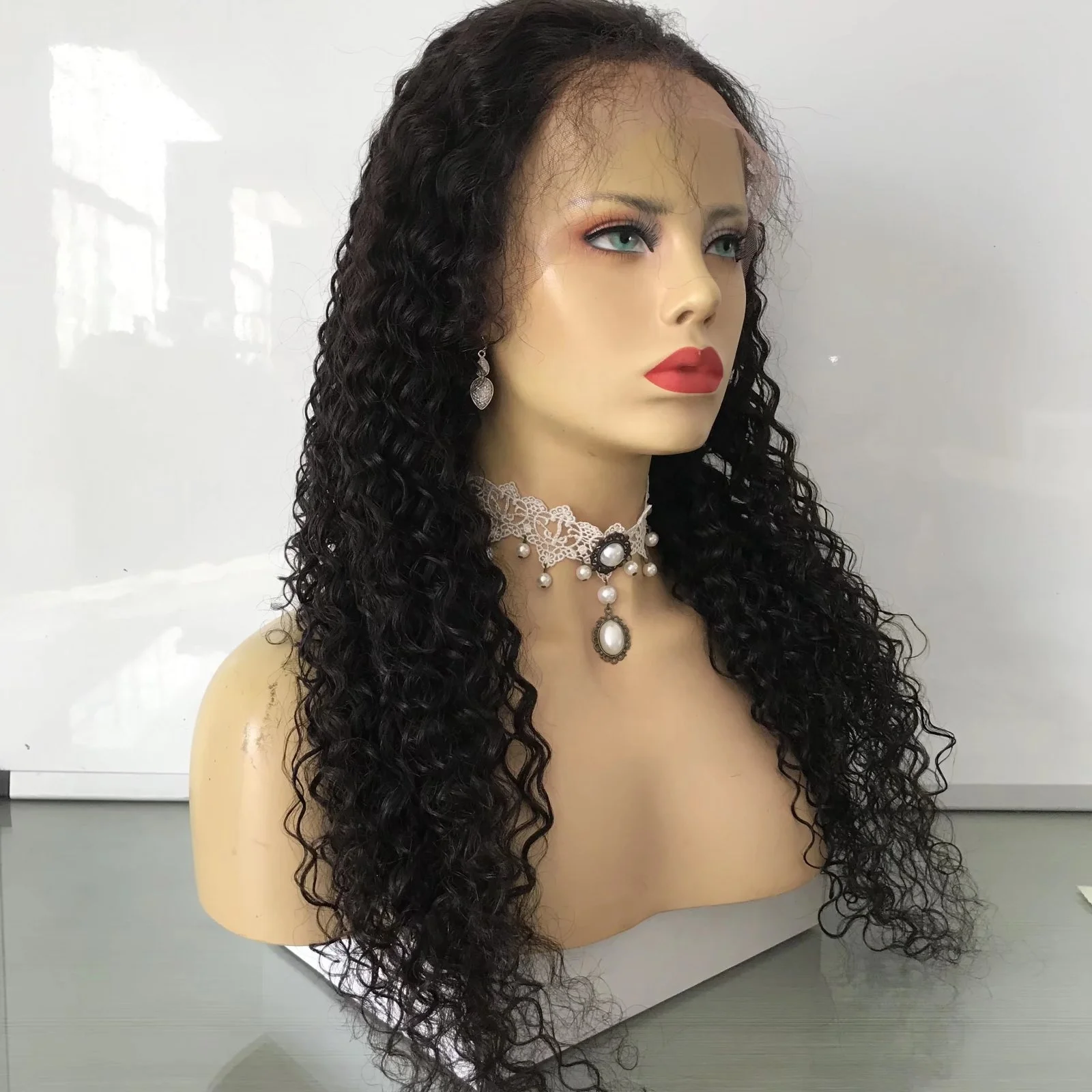 Amara Fast delivery bleached knots curly wig wholesale price front lace wig in stock
Amara Fast delivery bleached knots curly wig wholesale price front lace wig in stock