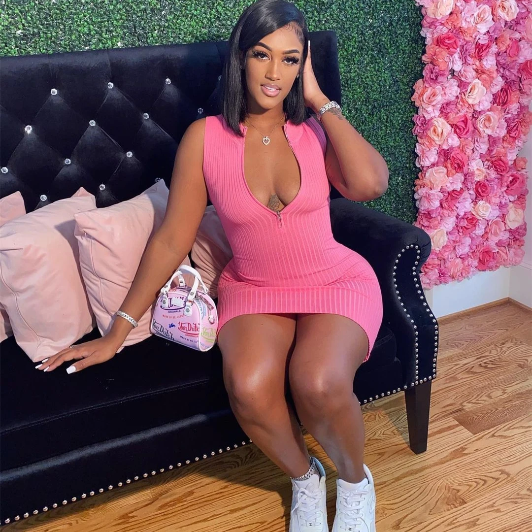 2021 summer pink short bodycon knitting casual dresses sexy sleeveless mini dress women clothing
2021 summer pink short bodycon knitting casual dresses sexy sleeveless mini dress women clothing