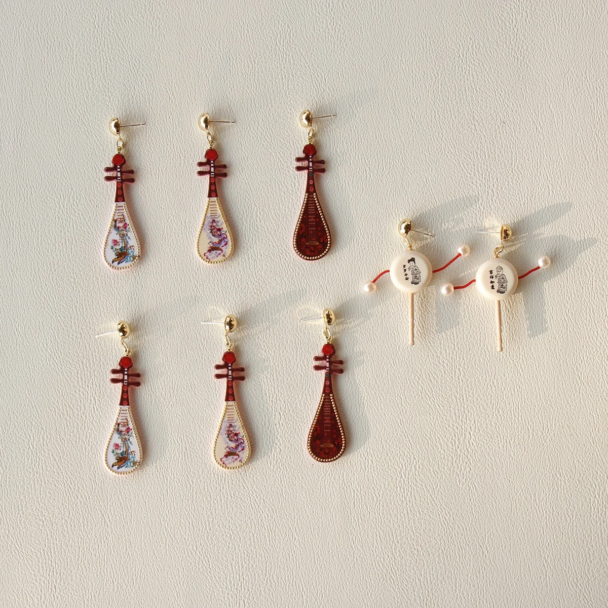 JUHU Chinese Musical Instruments Shape Popular paint alloy Wooden drop earring acrylic stud earring for women Creative Jewelry, Colorful
JUHU Chinese Musical Instruments Shape Popular paint alloy Wooden drop earring acrylic stud earring for women Creative Jewelry, Colorful