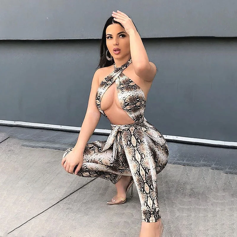 2021 New Wholesale Womens Sexy Club Hot Party Wear Snakeskin Backless Halter Bandage Criss Cross Skinny Jumpsuits
2021 New Wholesale Womens Sexy Club Hot Party Wear Snakeskin Backless Halter Bandage Criss Cross Skinny Jumpsuits