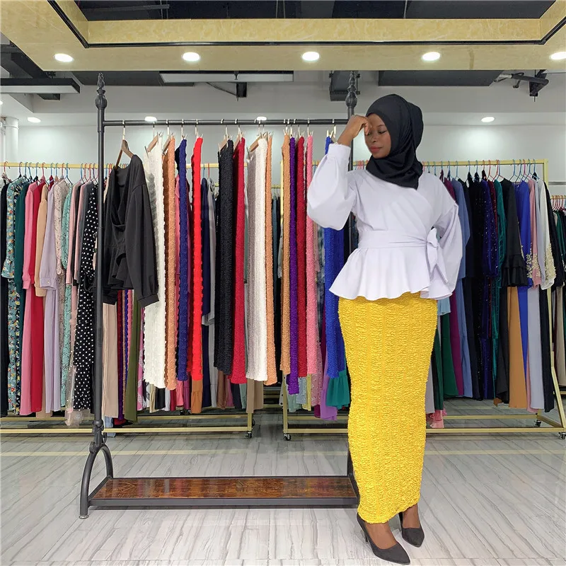 Nice quality Muslim V-neck line spandex top cloth soft solid color spandex V-neck line Islamic women top shirt Turkey Dubai
Nice quality Muslim V-neck line spandex top cloth soft solid color spandex V-neck line Islamic women top shirt Turkey Dubai