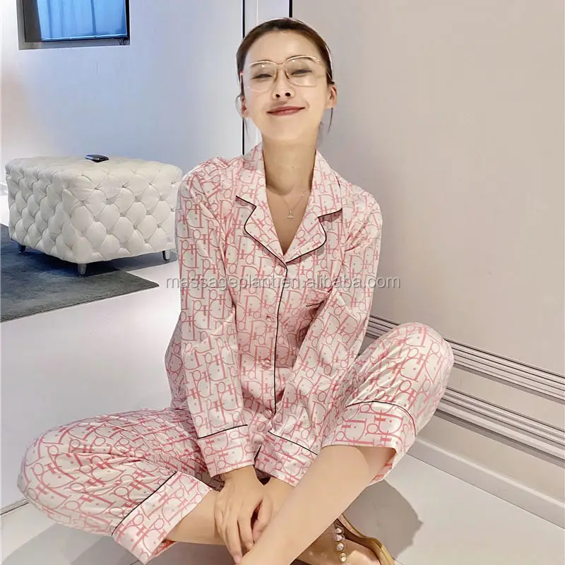 Custom Designer Satin Silk Sleepwear Sexy Pajamas For Women custom pajamas short set satin pyjamas silk pyjamas, Can be custimized
Custom Designer Satin Silk Sleepwear Sexy Pajamas For Women custom pajamas short set satin pyjamas silk pyjamas, Can be custimized