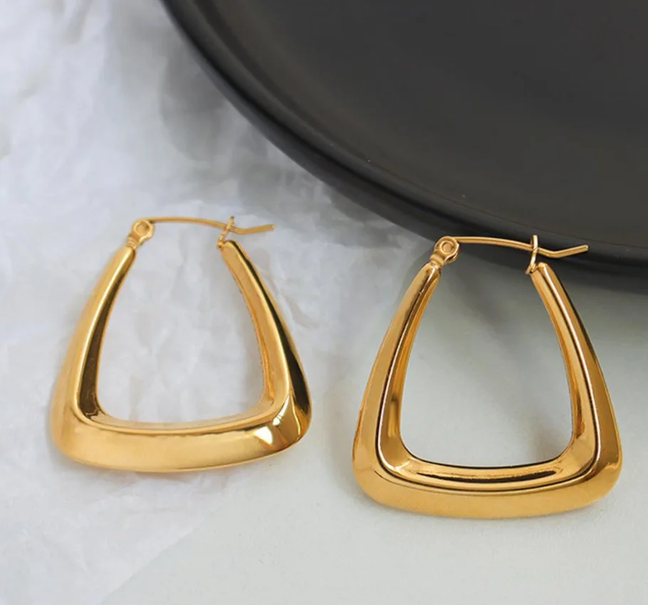 New 18K goldplated Stainless steel earrings metal geometry triangle earrings ins frosty style earrings
New 18K goldplated Stainless steel earrings metal geometry triangle earrings ins frosty style earrings