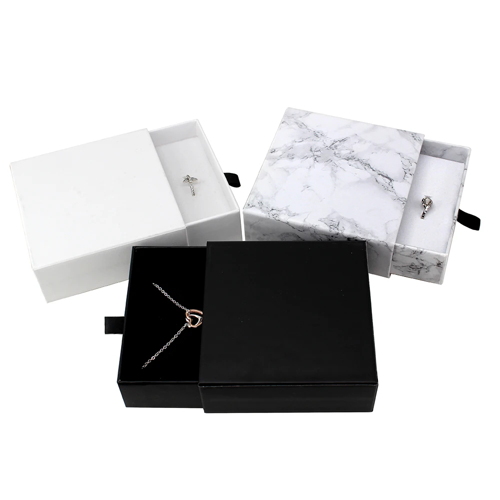 Jewelry packaging box ready to ship jewelry necklace packaging drawer box custom logo
Jewelry packaging box ready to ship jewelry necklace packaging drawer box custom logo