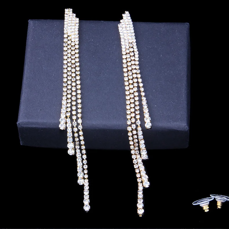 Bling Gold Silver Plated Rhinestone Crystal Long Tassel Drop Earrings Full Diamond Cubic Zirconia Tennis Chain Pendant Earring
Bling Gold Silver Plated Rhinestone Crystal Long Tassel Drop Earrings Full Diamond Cubic Zirconia Tennis Chain Pendant Earring
