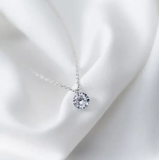 Necklace Pendant Female Drops Clear Small Fresh Single Diamond Necklace 925 Silver, Silver/rose gold
Necklace Pendant Female Drops Clear Small Fresh Single Diamond Necklace 925 Silver, Silver/rose gold