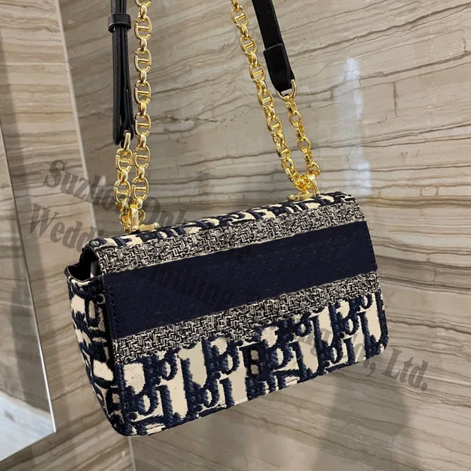Free Shipping Letters Hounds tooth Flap Chain Handbags Square Shape Soft Fabric Shoulder Bag Women Cross body Cover bags
Free Shipping Letters Hounds tooth Flap Chain Handbags Square Shape Soft Fabric Shoulder Bag Women Cross body Cover bags