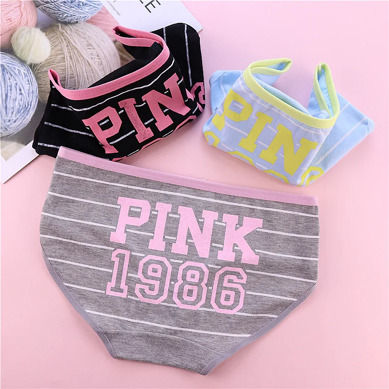 Large size cotton briefs for ladies with printed buttocks mid-waist briefs for ladies with multi-size triangle briefs
Large size cotton briefs for ladies with printed buttocks mid-waist briefs for ladies with multi-size triangle briefs
