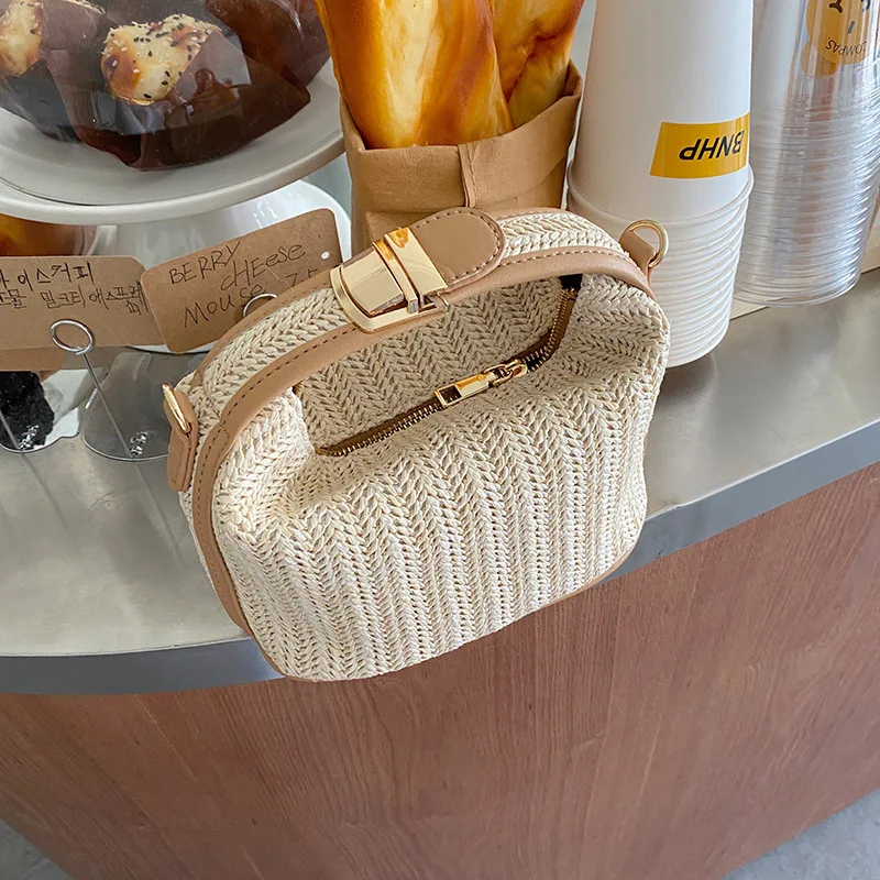 Small Bag Casual Women's Handblack 2022 summer Fashion Hand Carry Bag Leisure Holiday One Shoulder Cross Beach Bag
Small Bag Casual Women's Handblack 2022 summer Fashion Hand Carry Bag Leisure Holiday One Shoulder Cross Beach Bag