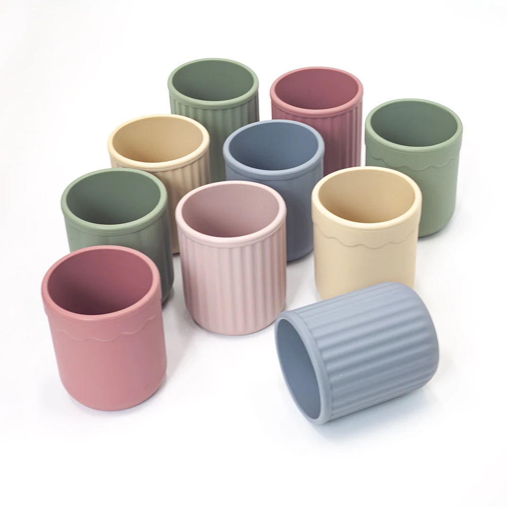 New Product Food Grade Banana Silicone Baby Feeding Training Baby Sippy Cup