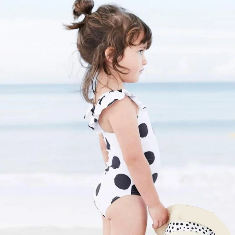 latest product 2020 wave point prints little baby swimming suit high waist bikini for kids, As customized
latest product 2020 wave point prints little baby swimming suit high waist bikini for kids, As customized