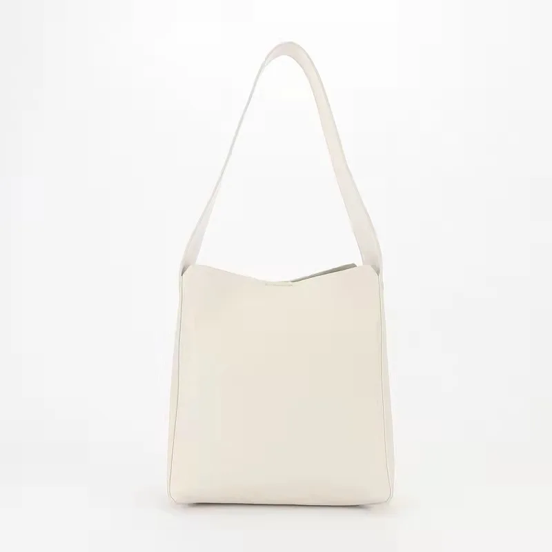 2021 new fashion women customized white single shoulder bag cowhide genuine leather bucket bags
2021 new fashion women customized white single shoulder bag cowhide genuine leather bucket bags