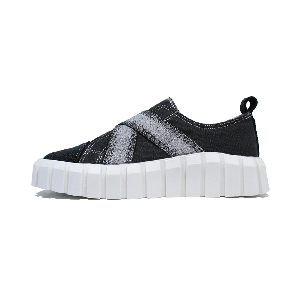 Hot selling shoes sneaker man with Leisure sports canvas type Light,Non Slip,Wear-resistant,Breathable street wear shoes
Hot selling shoes sneaker man with Leisure sports canvas type Light,Non Slip,Wear-resistant,Breathable street wear shoes
