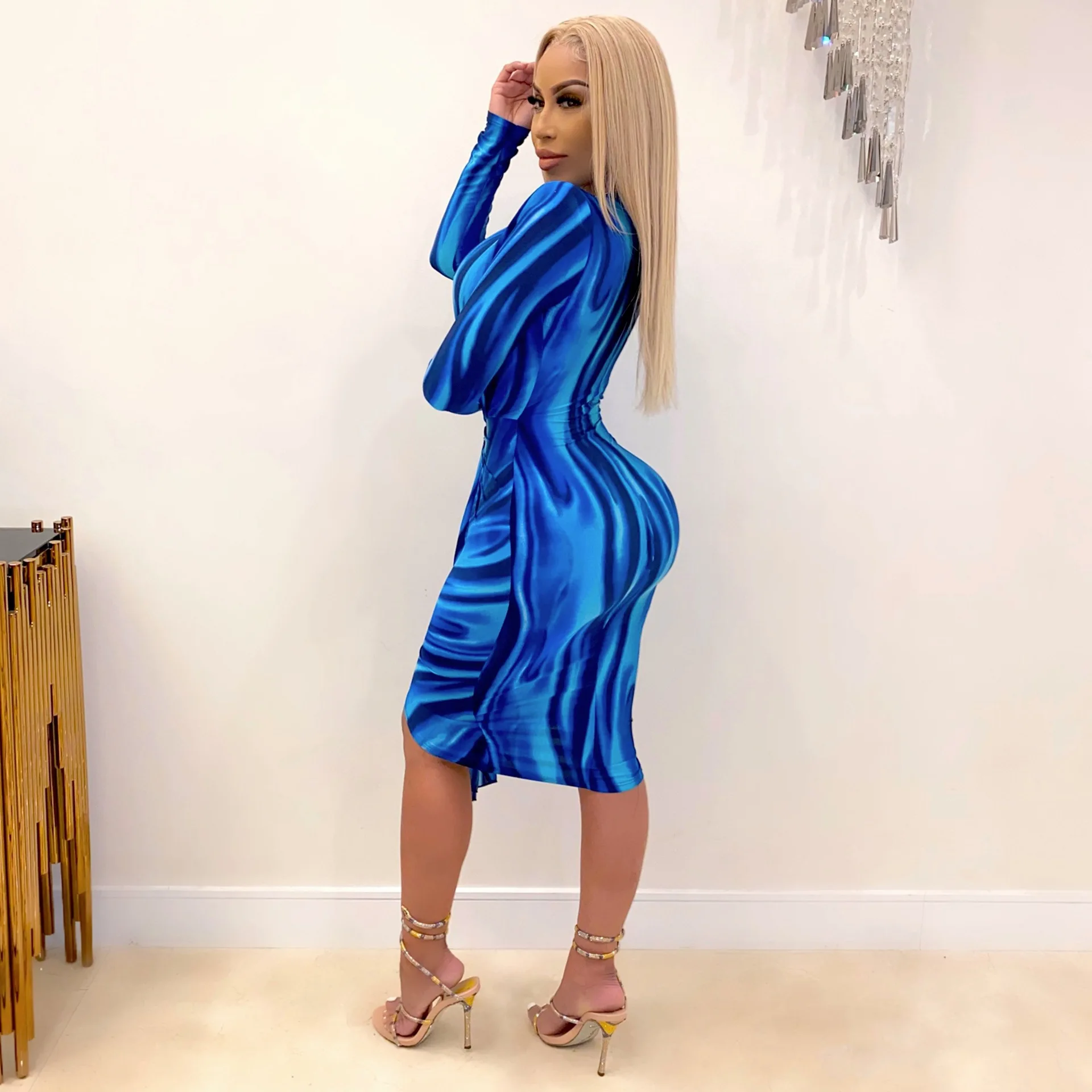 2021 Spring New Women clothing Fashion Sexy Long Sleeve Printed V Neck Ladies casual Dresses
2021 Spring New Women clothing Fashion Sexy Long Sleeve Printed V Neck Ladies casual Dresses