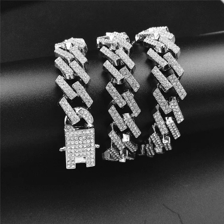 High quality 13mm HipHop dense diamond hip-hop necklace popular geometric diamond-shaped dragon beard buckle Cuban chain, Silver, gold
High quality 13mm HipHop dense diamond hip-hop necklace popular geometric diamond-shaped dragon beard buckle Cuban chain, Silver, gold