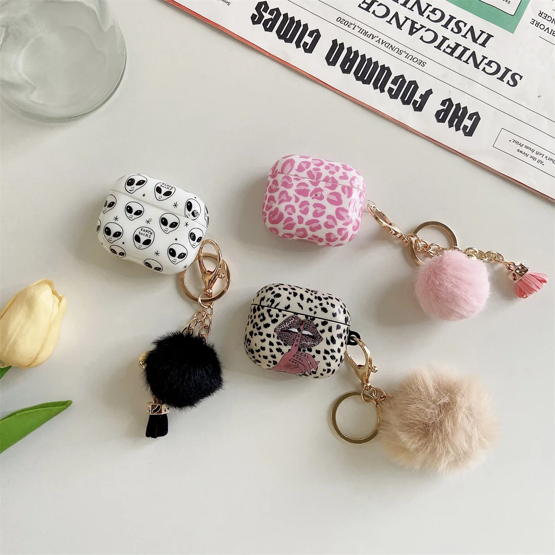 Fashion Leopard Lip Fur Ball Keychain Earphone Case for Apple Airpods 3 Cute Headphone Cover for airpods pro 1 2
Fashion Leopard Lip Fur Ball Keychain Earphone Case for Apple Airpods 3 Cute Headphone Cover for airpods pro 1 2