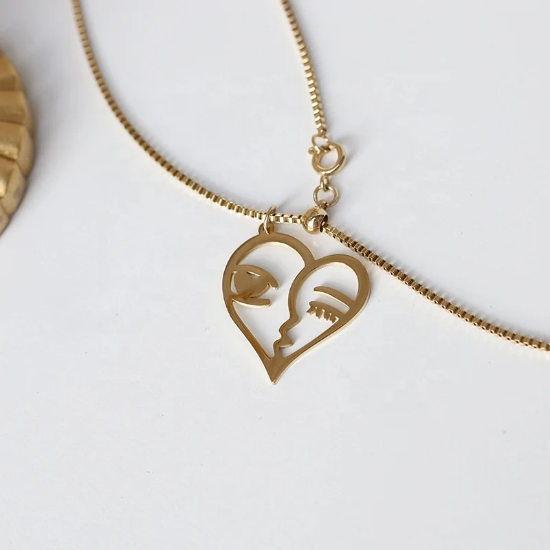 Fashion Simple Stainless Steel 14k Gold Plated Face Heart Pendant Necklace for women
Fashion Simple Stainless Steel 14k Gold Plated Face Heart Pendant Necklace for women