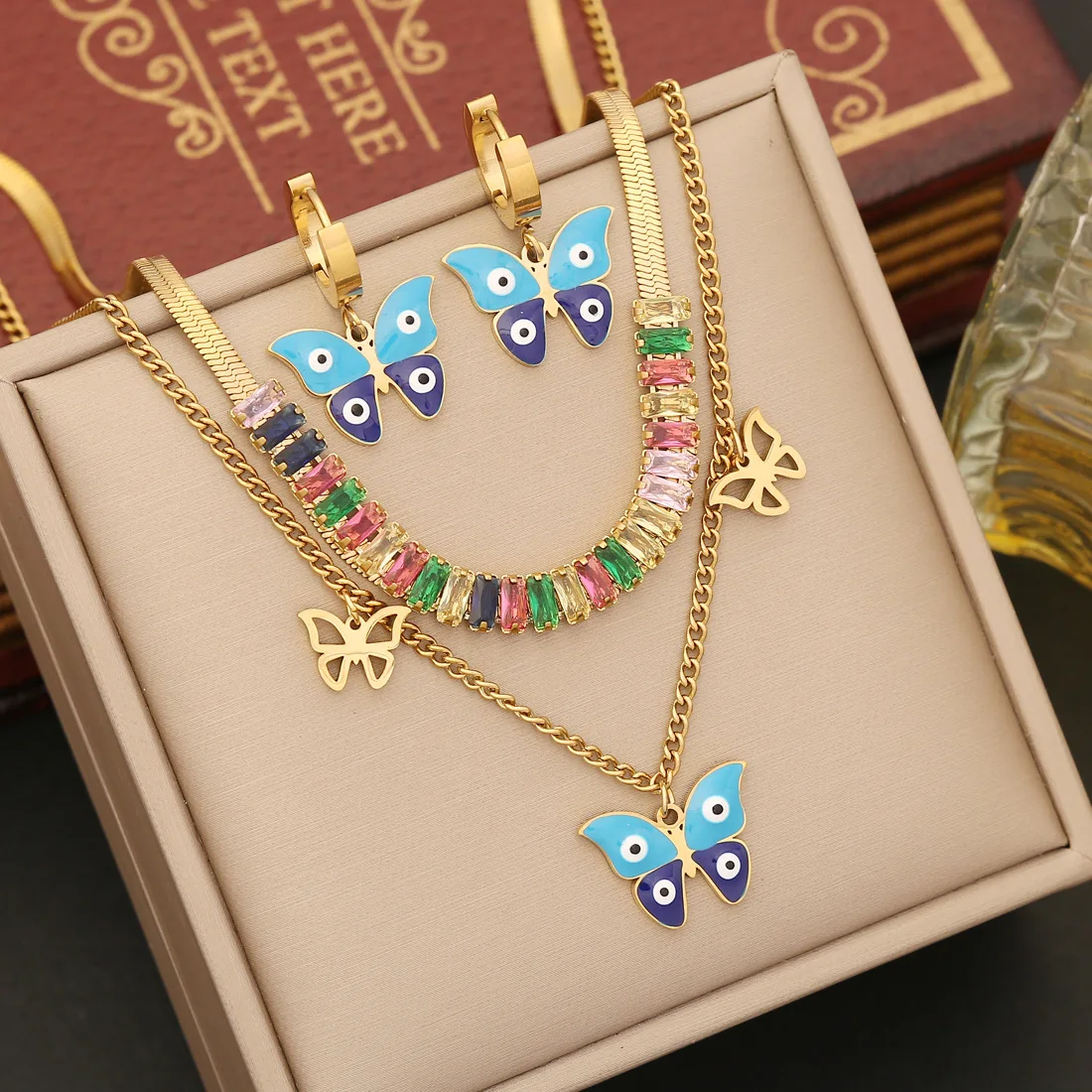 2023 New Arrivals 18k Gold Plated Zircon Necklace Earrings Set Stainless Steel Butterfly Jewelry Set For Women
2023 New Arrivals 18k Gold Plated Zircon Necklace Earrings Set Stainless Steel Butterfly Jewelry Set For Women