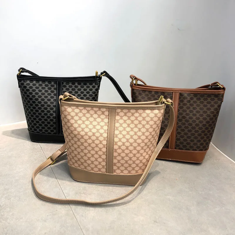 Luxury Handbags Shoulder Bag Pu Leather Vintage Luxury Printed Fashion Cross Body Shoulder Bag Tote Women Hand Bags Shoulder, As show
Luxury Handbags Shoulder Bag Pu Leather Vintage Luxury Printed Fashion Cross Body Shoulder Bag Tote Women Hand Bags Shoulder, As show
