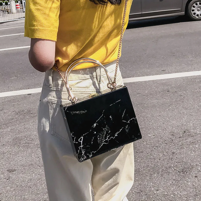 Factory Wholesale 2021 Winter Fashion Pu Printing Small Square Bag Europe and America Marblain Fashion Shoulder Small Square Bag, White, black
Factory Wholesale 2021 Winter Fashion Pu Printing Small Square Bag Europe and America Marblain Fashion Shoulder Small Square Bag, White, black
