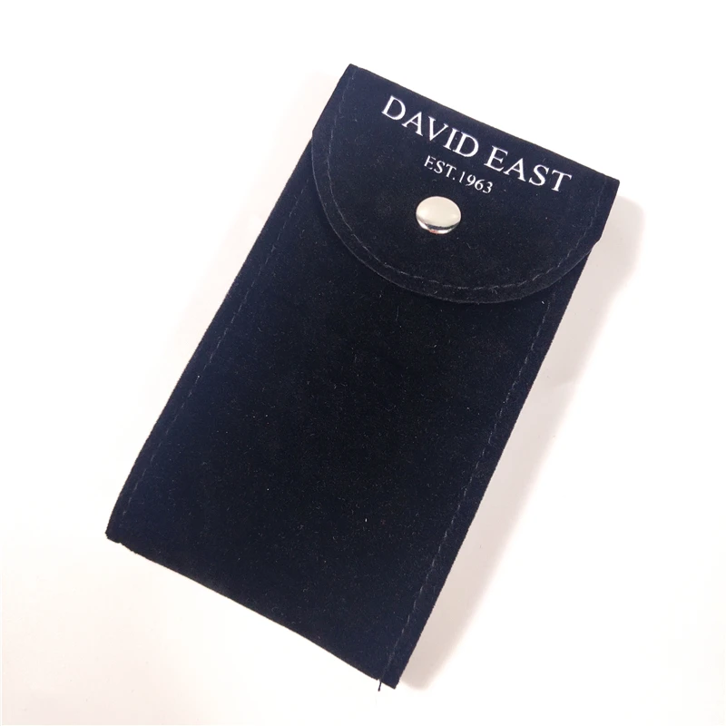 Hot Sale Compact Compact Velvet Button Pouch Dust Bag Watches With Silvery Logo Printing Storage Pouch Velvet Watch Pouches
Hot Sale Compact Compact Velvet Button Pouch Dust Bag Watches With Silvery Logo Printing Storage Pouch Velvet Watch Pouches