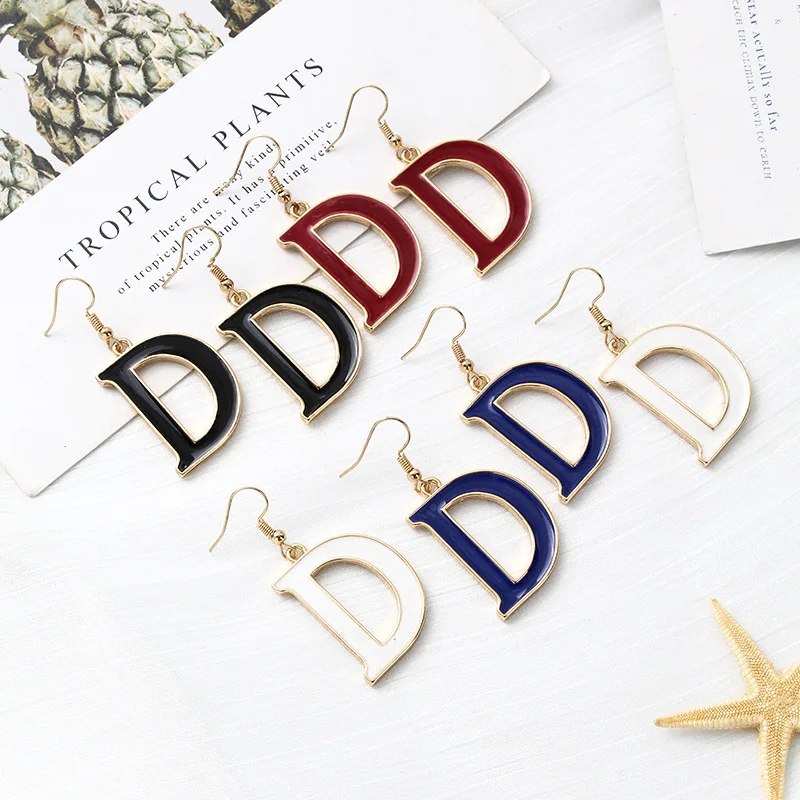 Weihao wholesale new products dripping earrings wild 26 letter D personalized alloy dripping earrings, As picture show
Weihao wholesale new products dripping earrings wild 26 letter D personalized alloy dripping earrings, As picture show