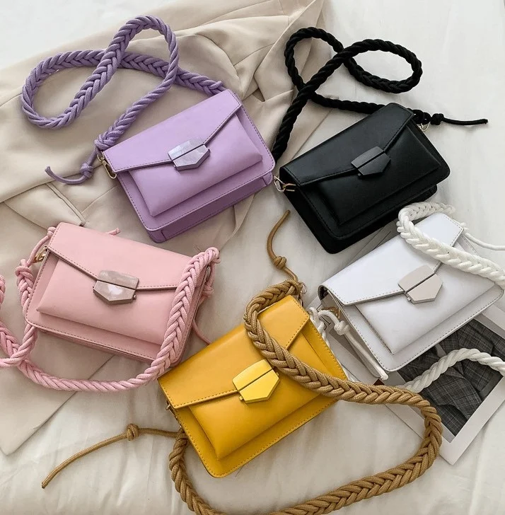 European and American style girl 2021 new high-end woman one-shoulder messenger bag, Pink,black,black,purple,pink
European and American style girl 2021 new high-end woman one-shoulder messenger bag, Pink,black,black,purple,pink