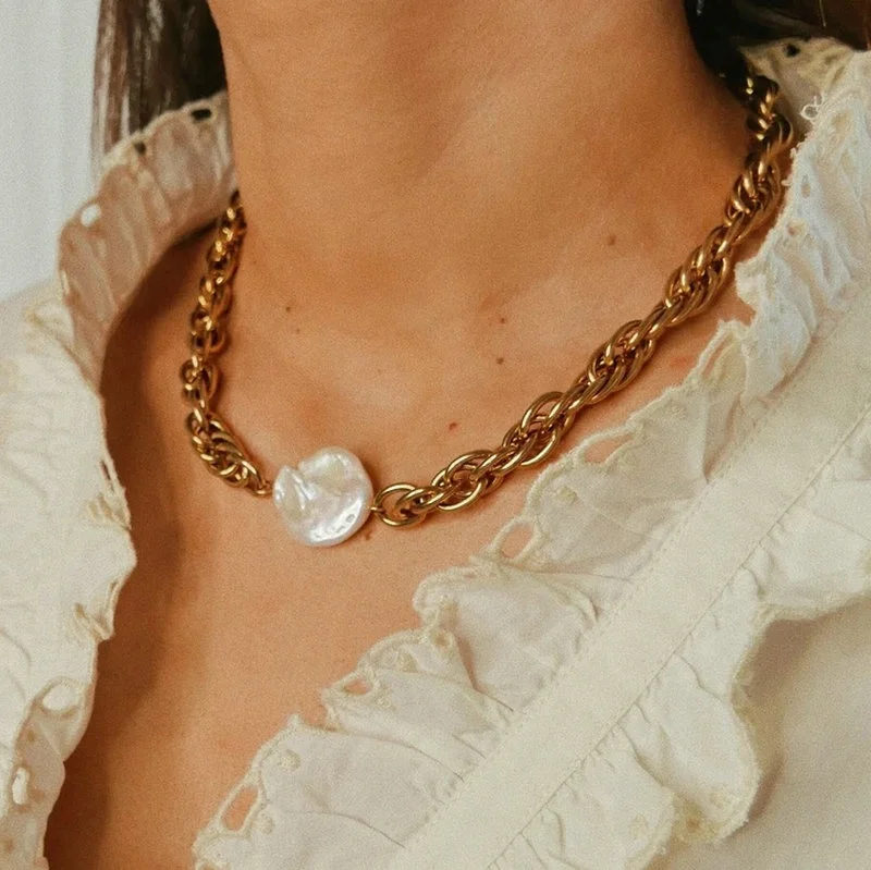 Genuine baroque fresh water pearl Coker Necklace Jewelry Punk Thick Rope Chain statement Necklace
Genuine baroque fresh water pearl Coker Necklace Jewelry Punk Thick Rope Chain statement Necklace